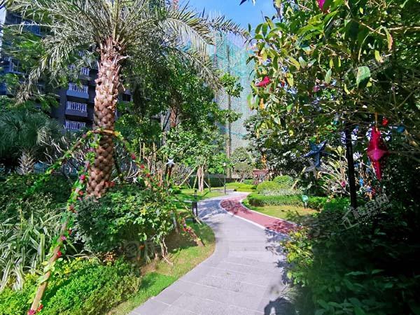 荣和半山华府实景图