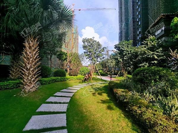 荣和半山华府实景图