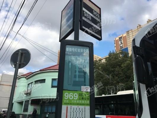 陆家嘴锦绣逸庭配套图