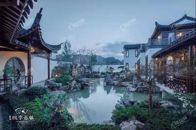 蓝城贵阳桃李春风实景图
