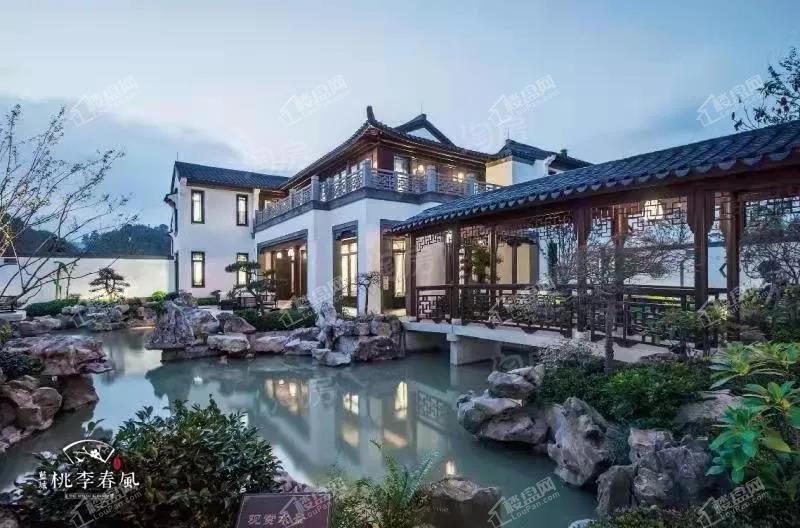 蓝城贵阳桃李春风实景图