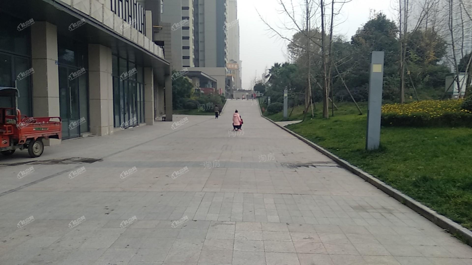 凯德卓锦万黛实景图