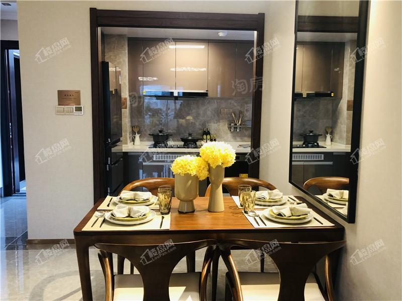 碧桂园玖玺臺样板间