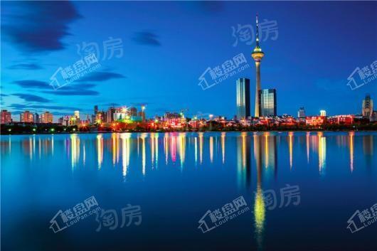 阳光100天塔喜马拉雅实景图