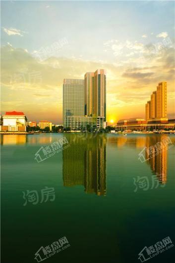 阳光100天塔喜马拉雅实景图