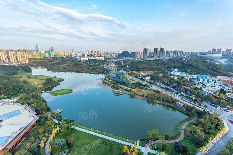中铁阅山湖实景图