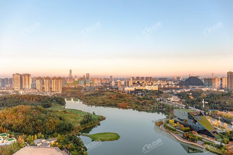 中铁阅山湖实景图