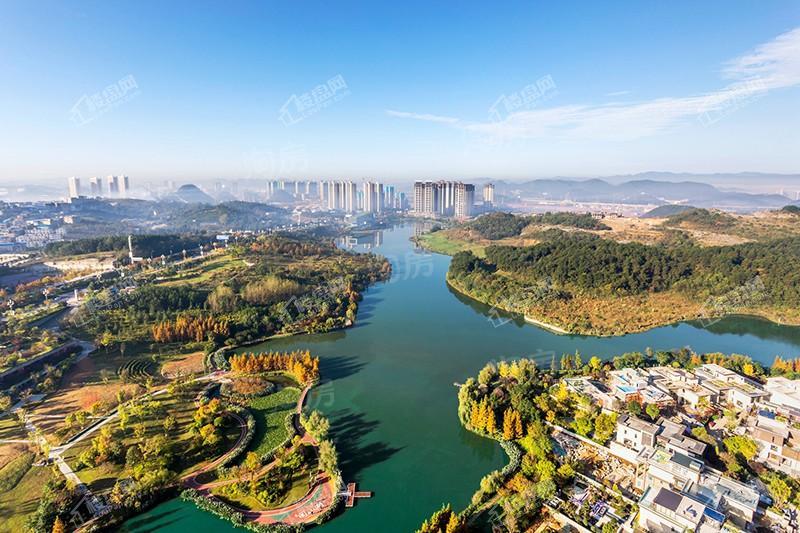 中铁阅山湖实景图