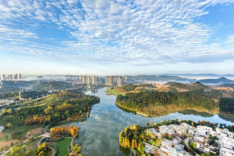 中铁阅山湖实景图