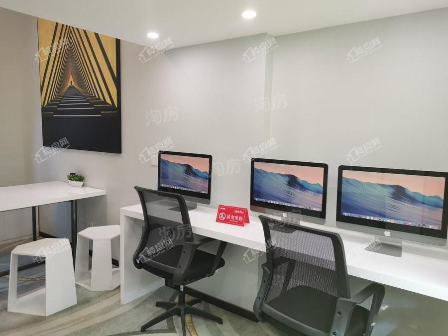 金地源青年城样板间