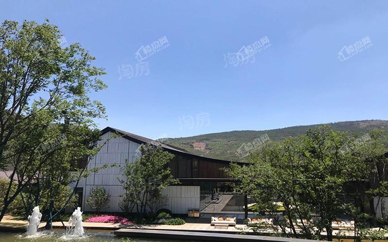汉华天马山实景图