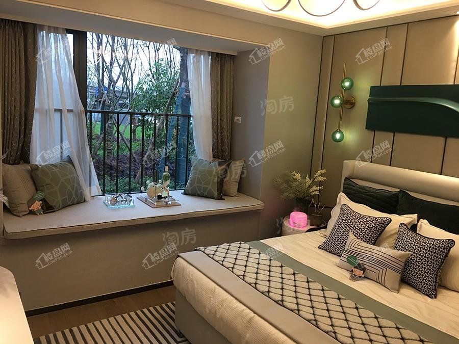 正荣中奥悦玺台样板间