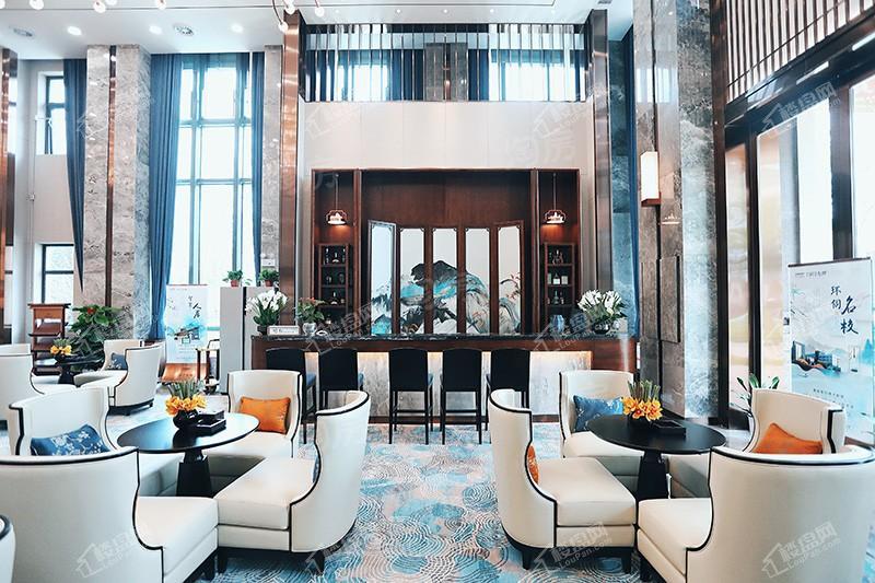 恒大滨江左岸实景图