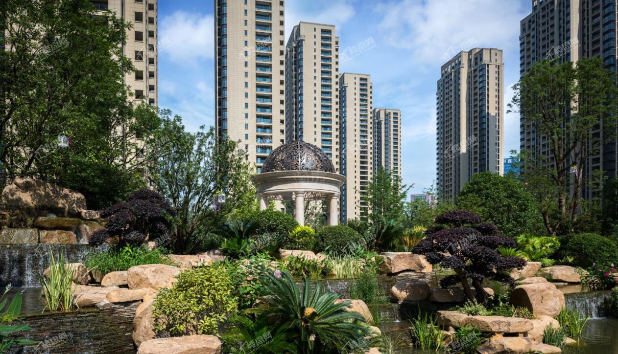 龙湖春江天越实景图