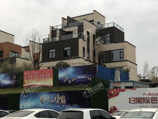 世茂国风样板间