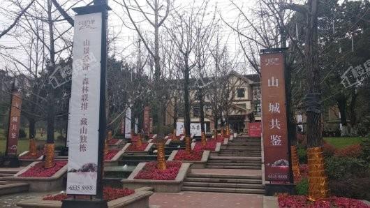 俊峰山万里实景图
