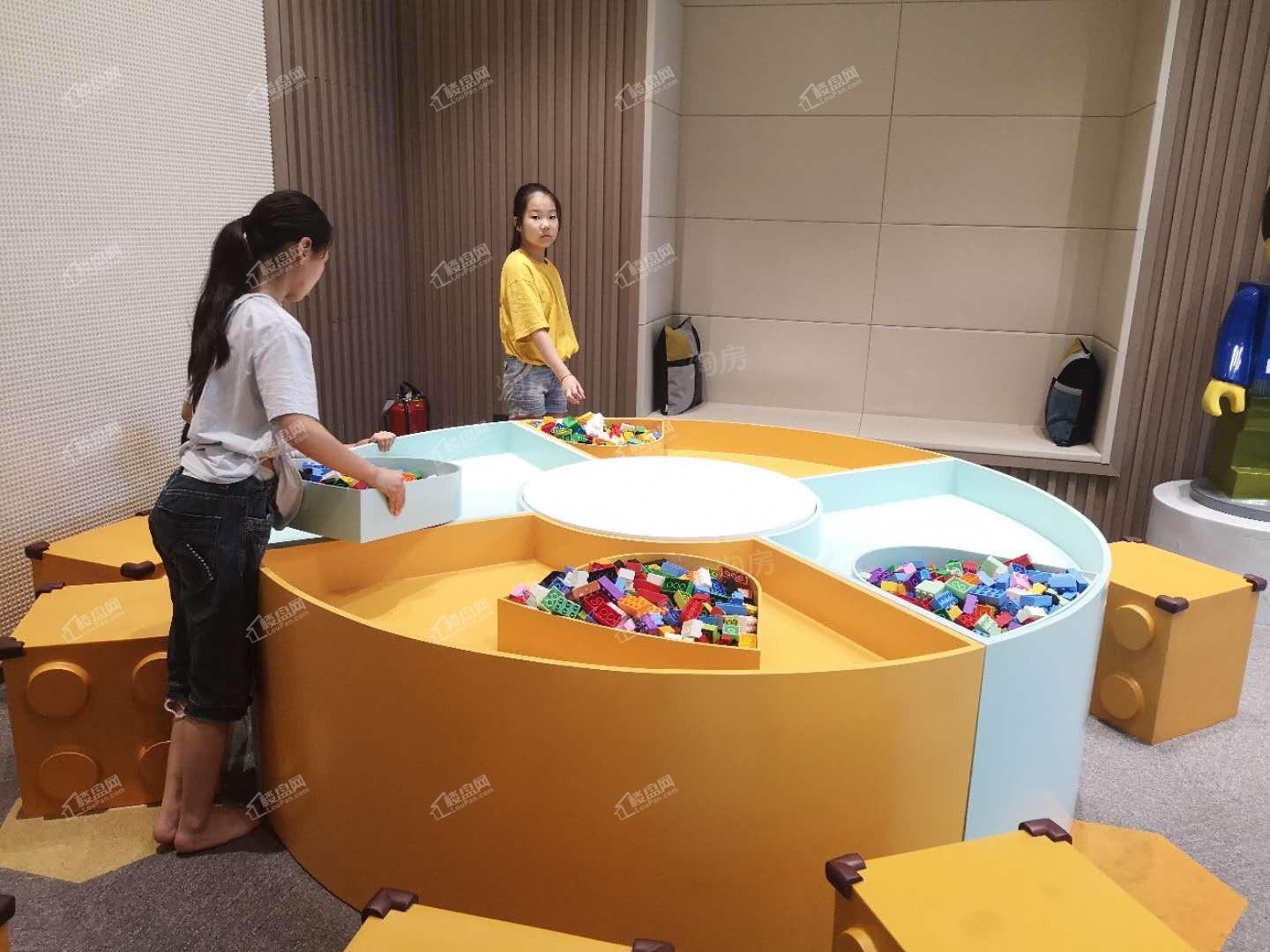 保利滨河上院实景图