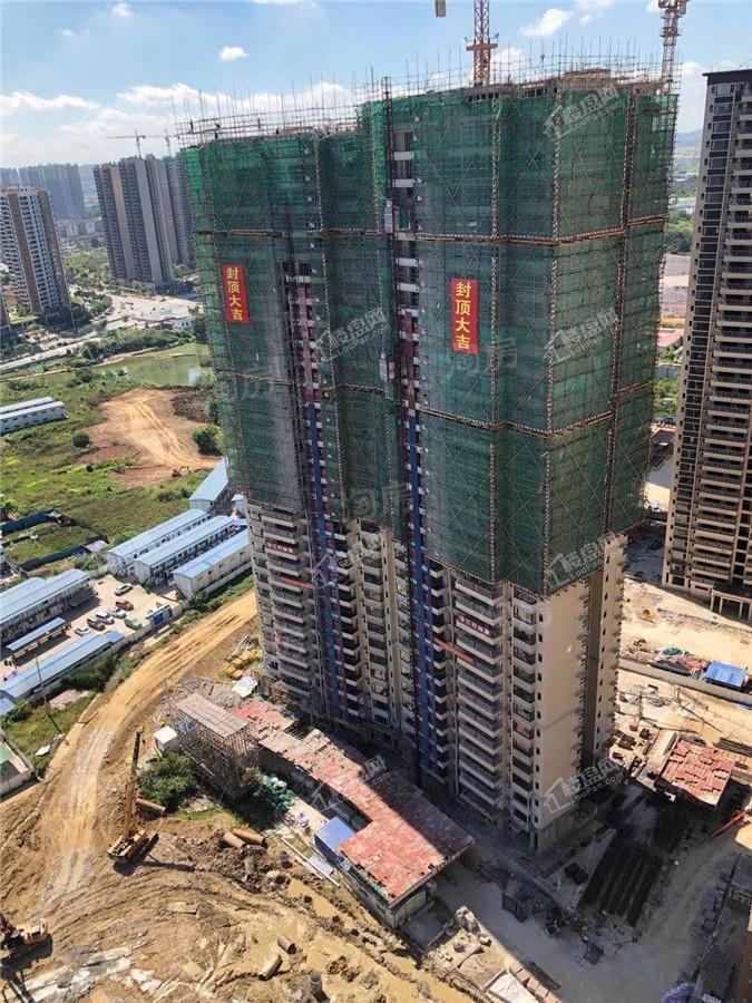 绿地新里璞悦公馆实景图