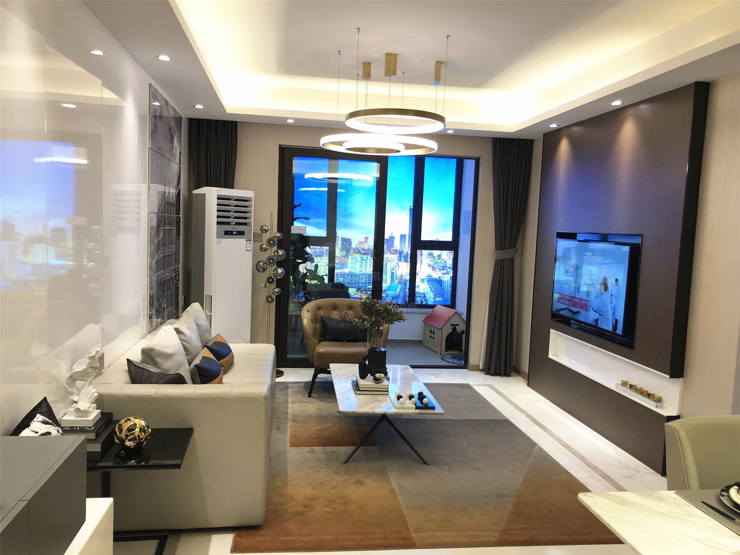 阳光城·并州府样板间