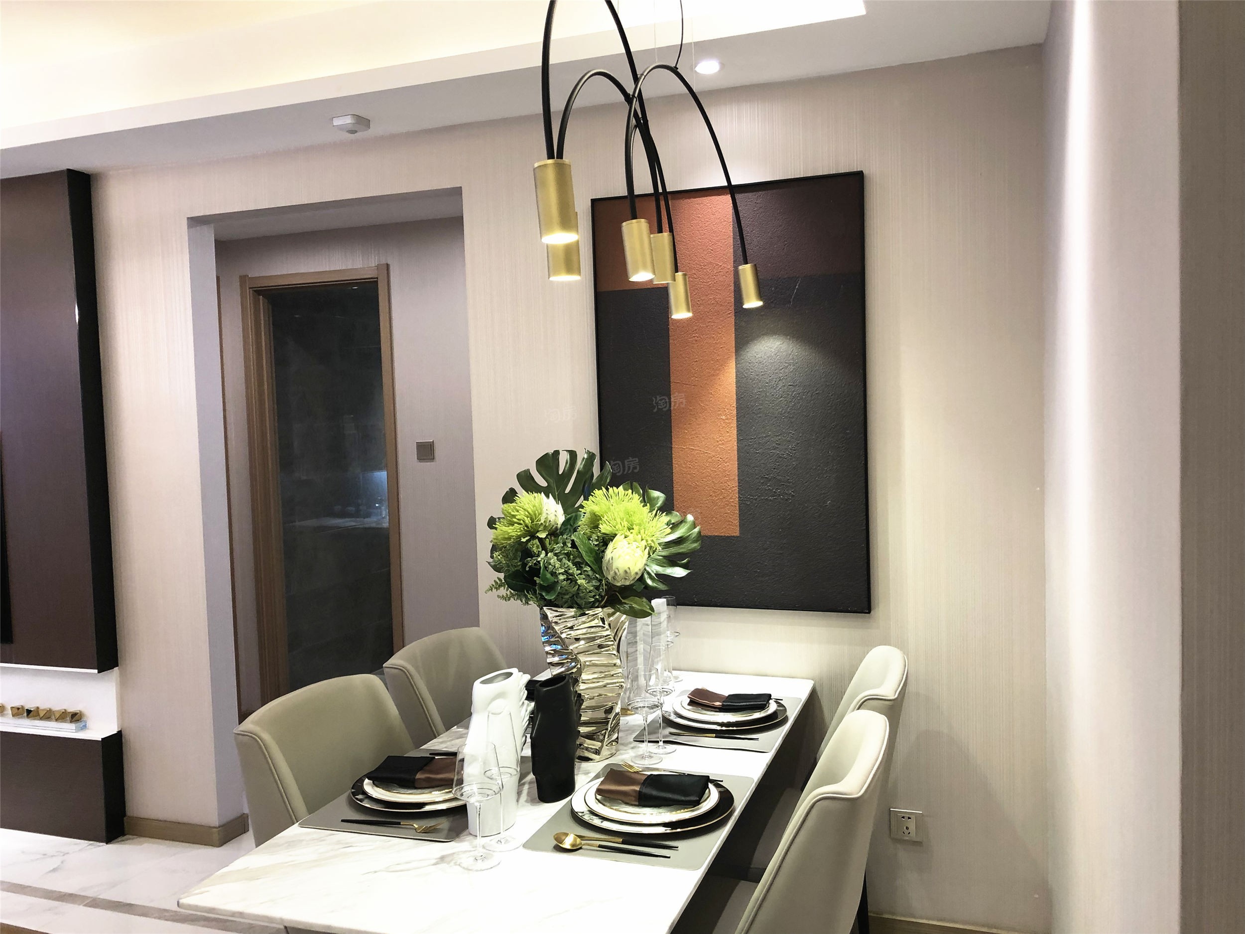 阳光城·并州府样板间