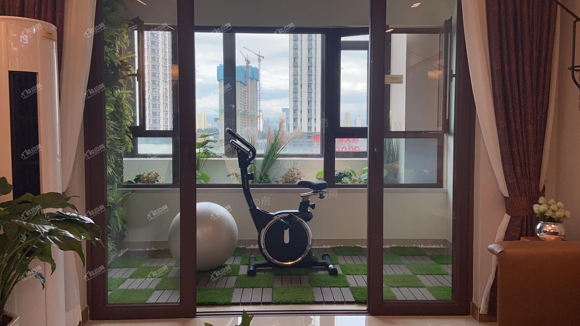 恒大滨河府样板间
