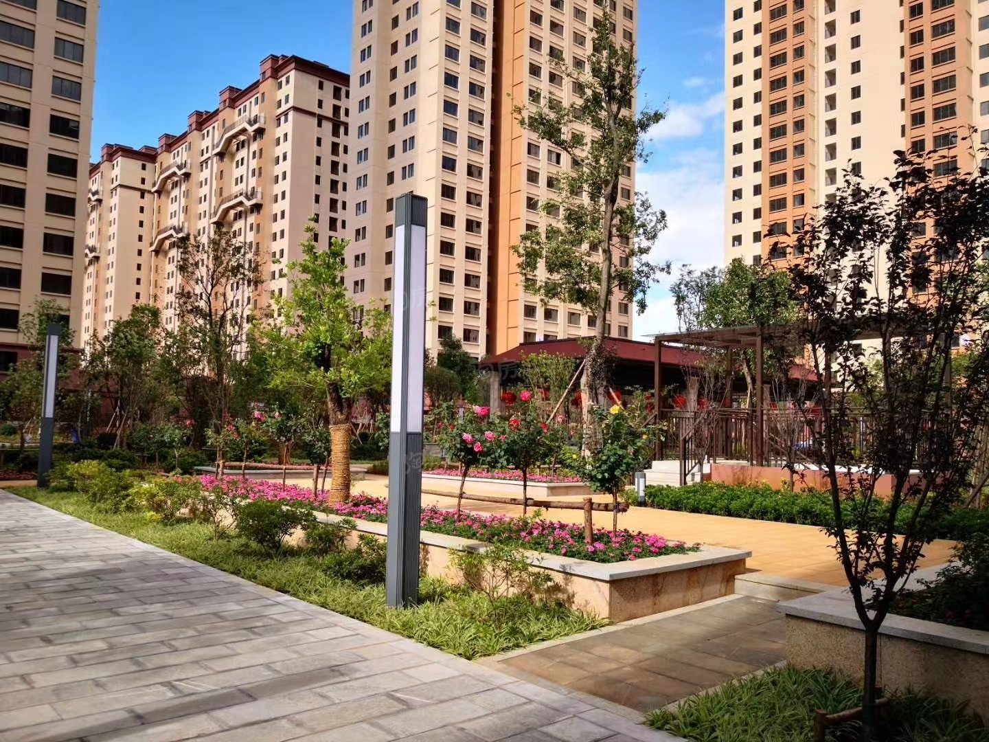 凯旋怡景实景图
