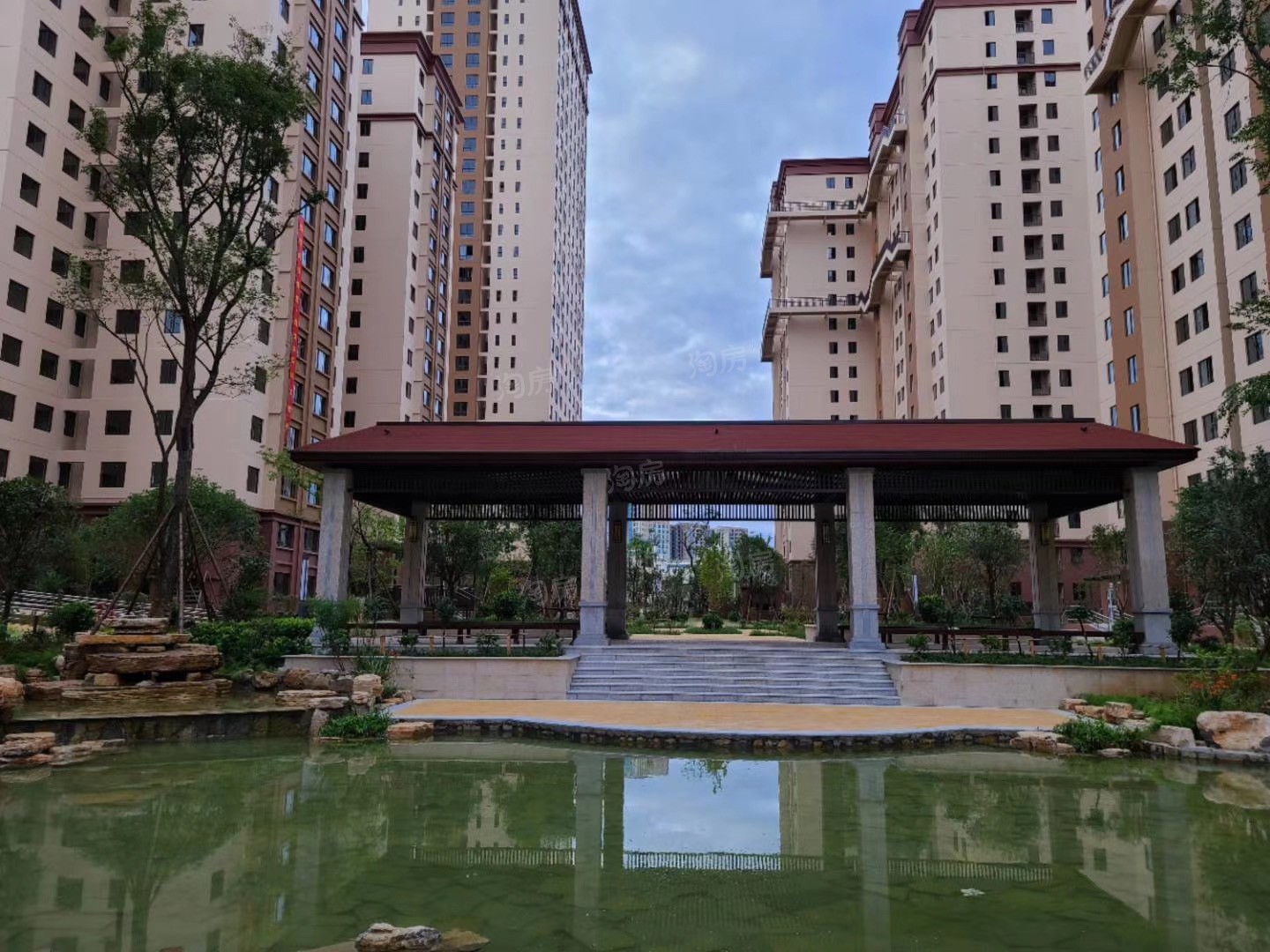 凯旋怡景实景图