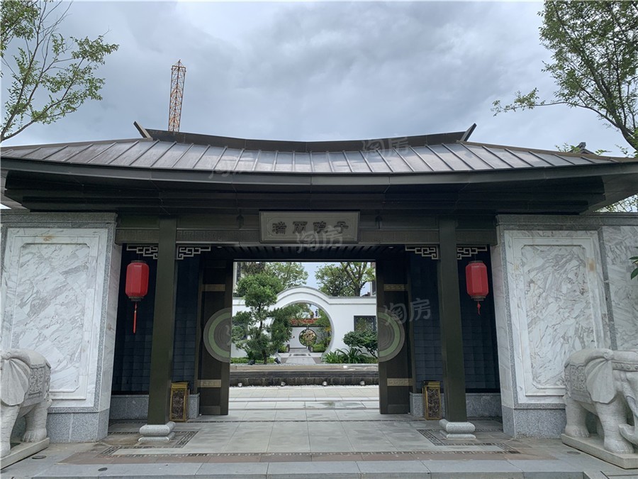 瑞丽古城实景图