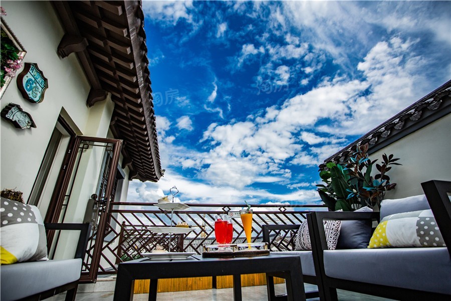 瑞丽古城实景图