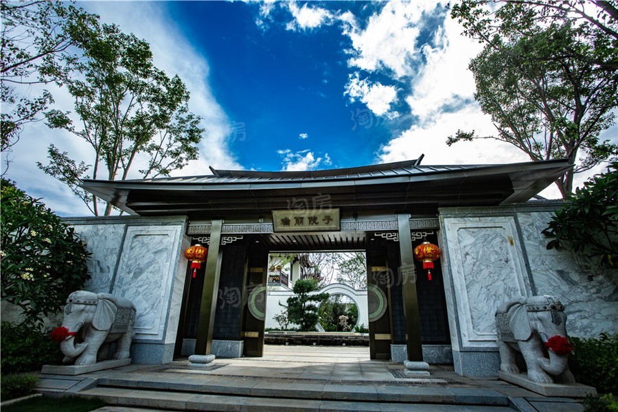 瑞丽古城实景图