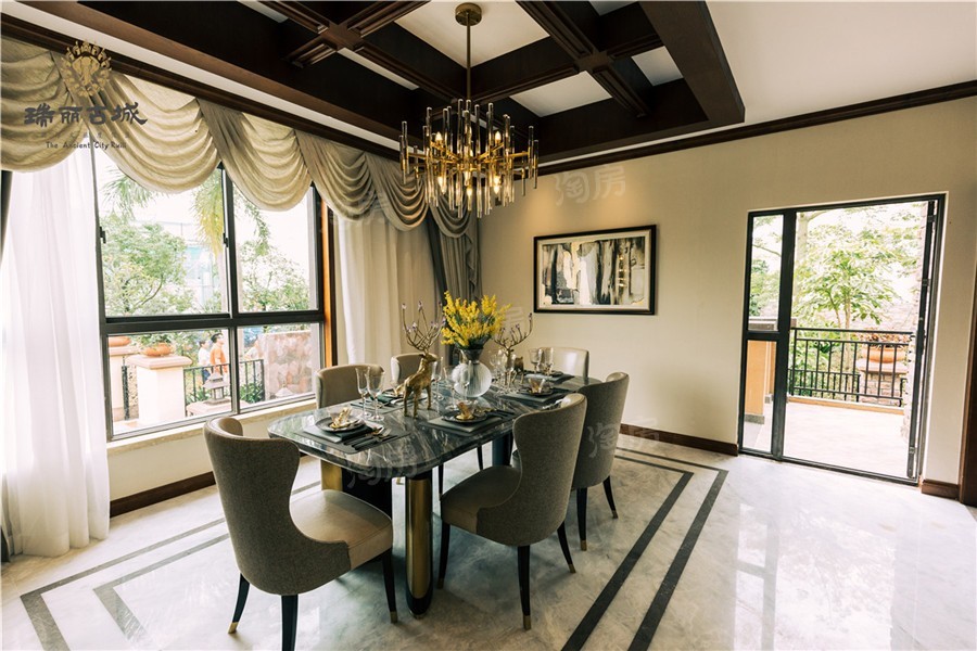 瑞丽古城样板间