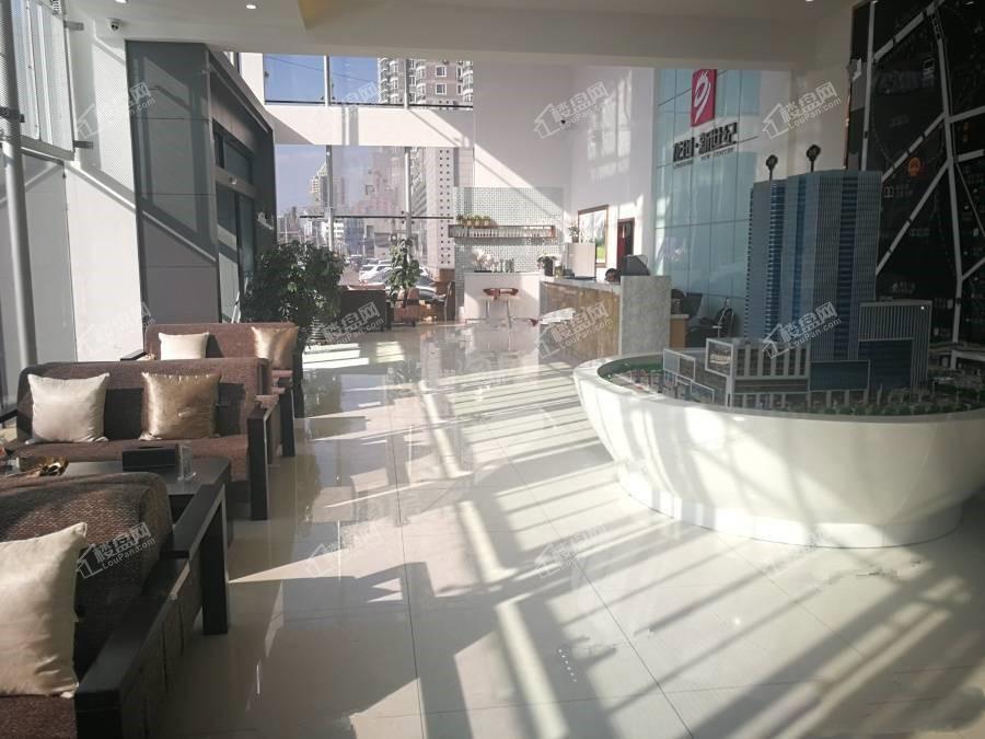 龙创·新世纪实景图