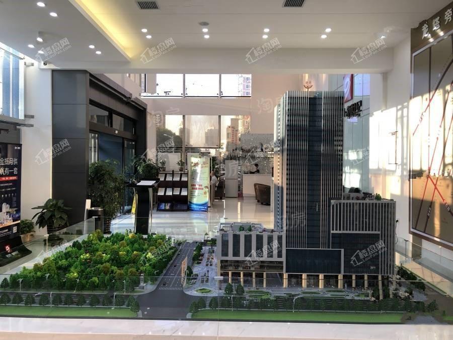 龙创·新世纪实景图