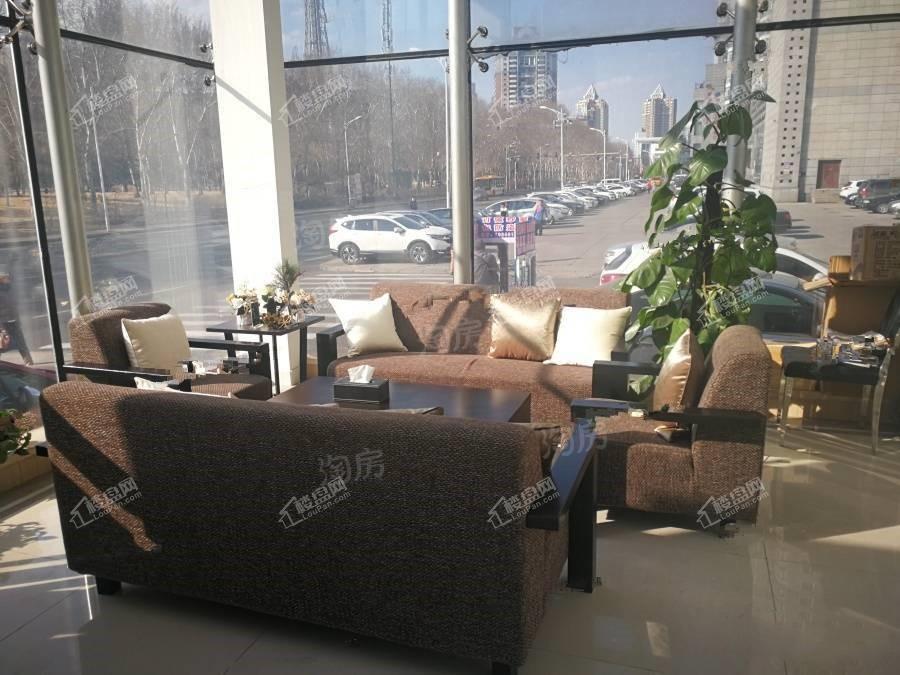 龙创·新世纪实景图