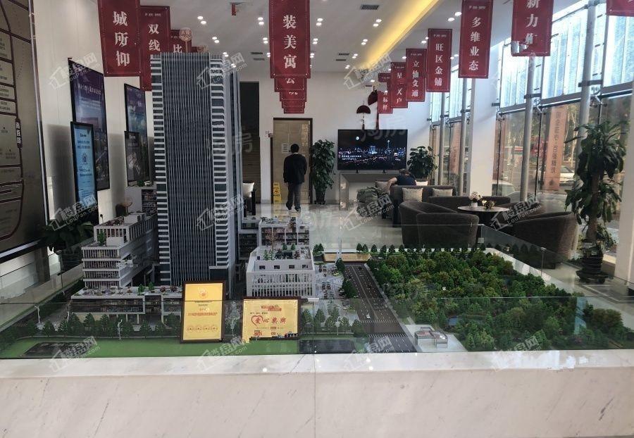 龙创·新世纪实景图