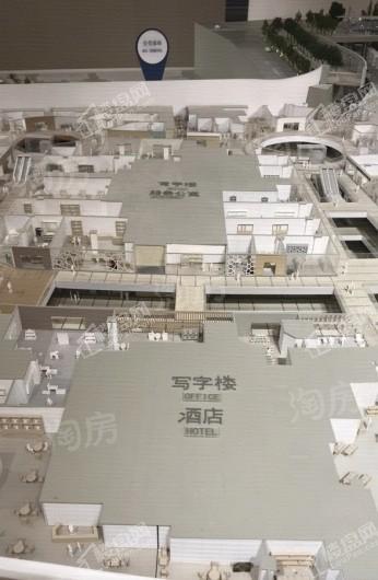 重庆来福士办公楼实景图