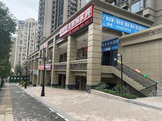 世茂茂悦府商铺实景图