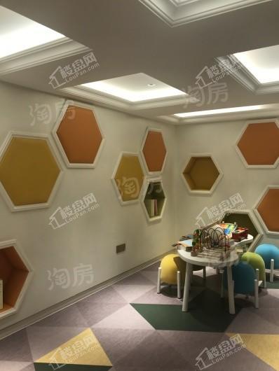 碧桂园天麓样板间