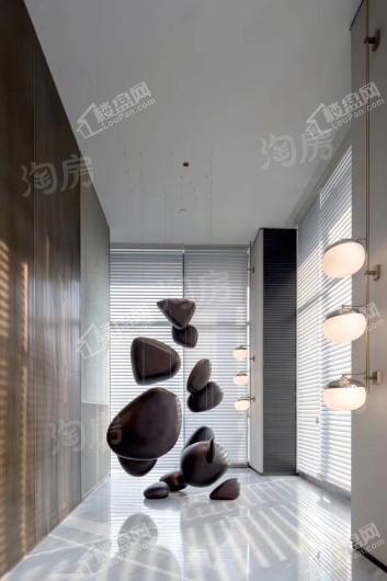 万科彩云湖实景图