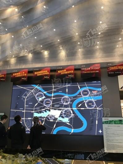 万科彩云湖实景图