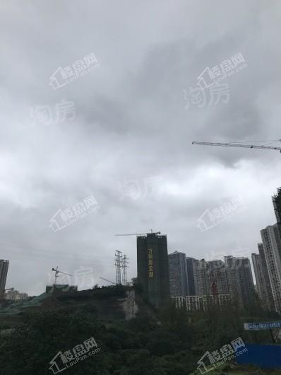 万科彩云湖实景图