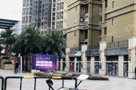 融创春晖十里商铺实景图