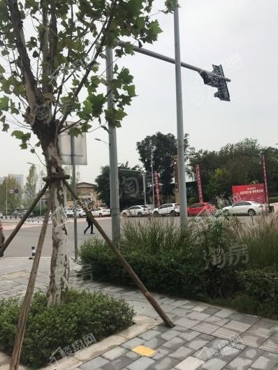 融创国博城商铺实景图