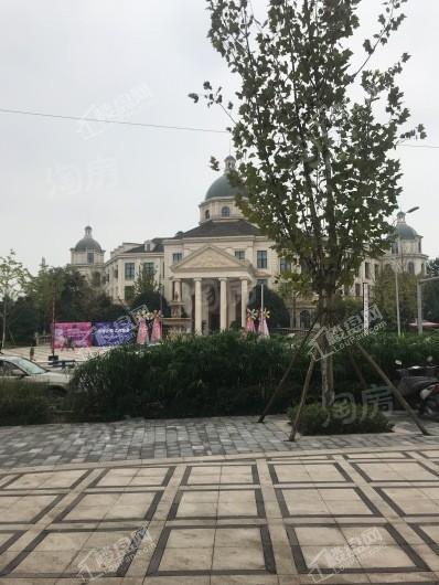 融创国博城商铺实景图