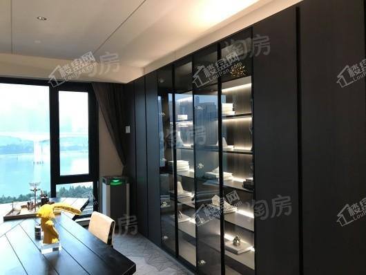 万科翡翠都会样板间