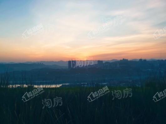江山雲出实景图