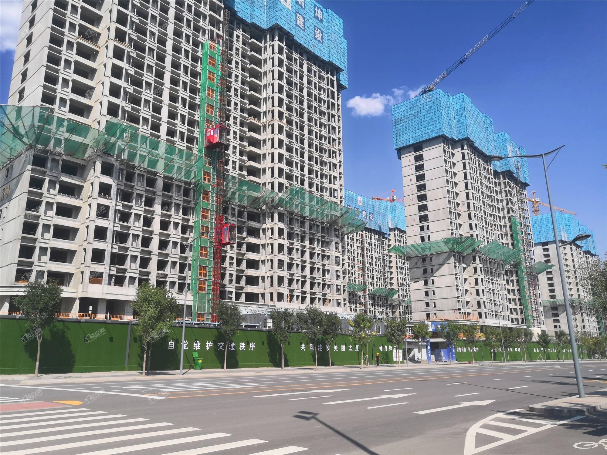 龙湖天鉅实景图