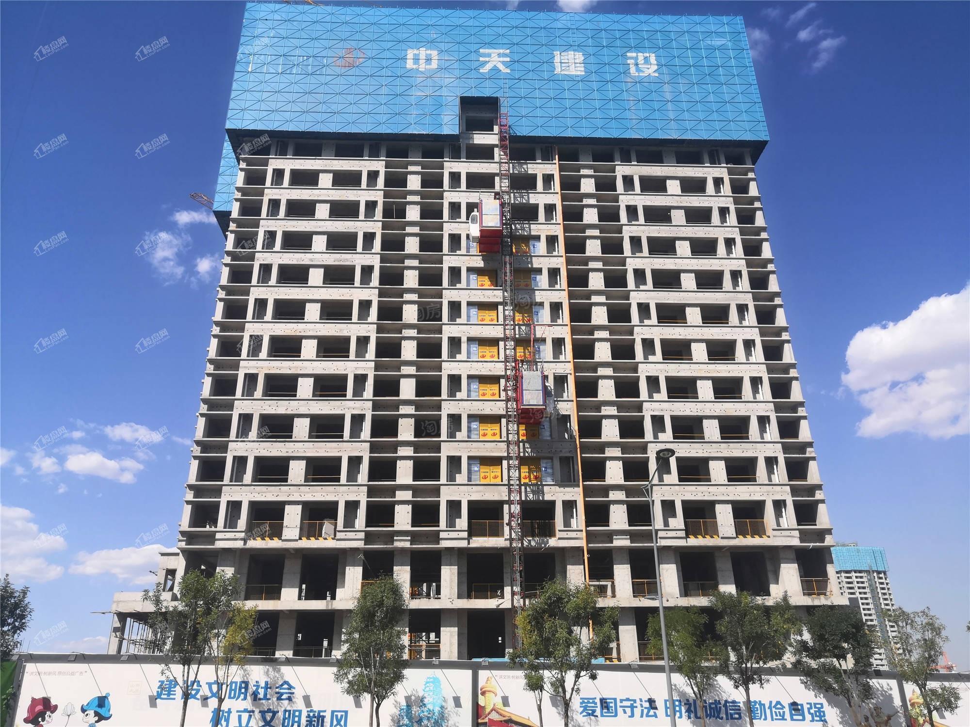 龙湖天鉅实景图