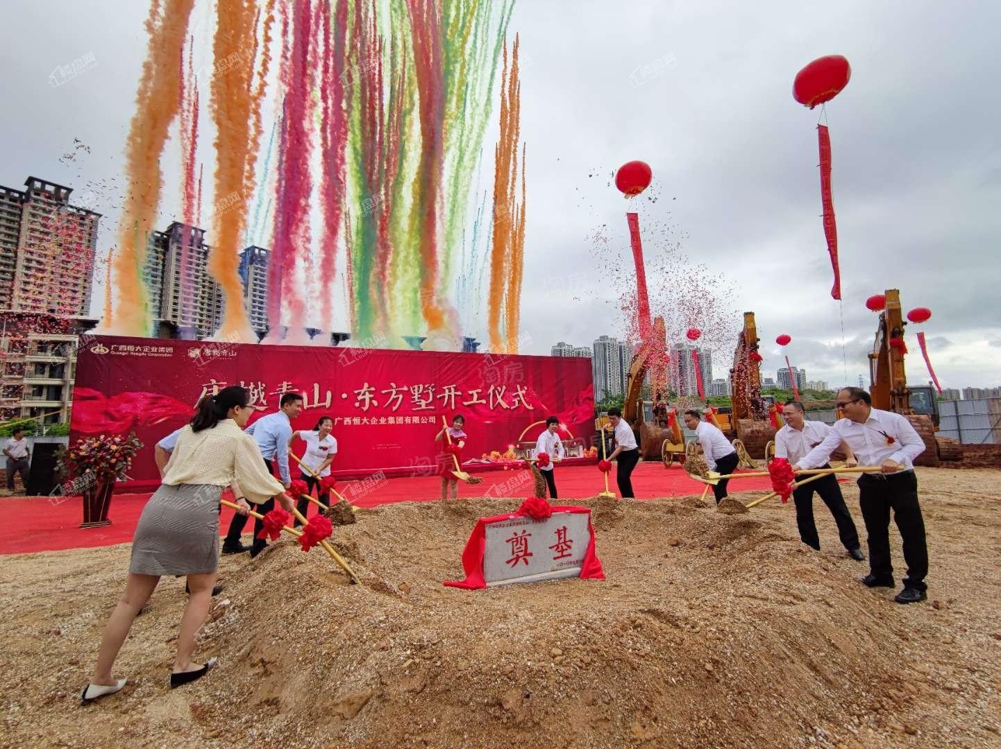唐樾青山实景图