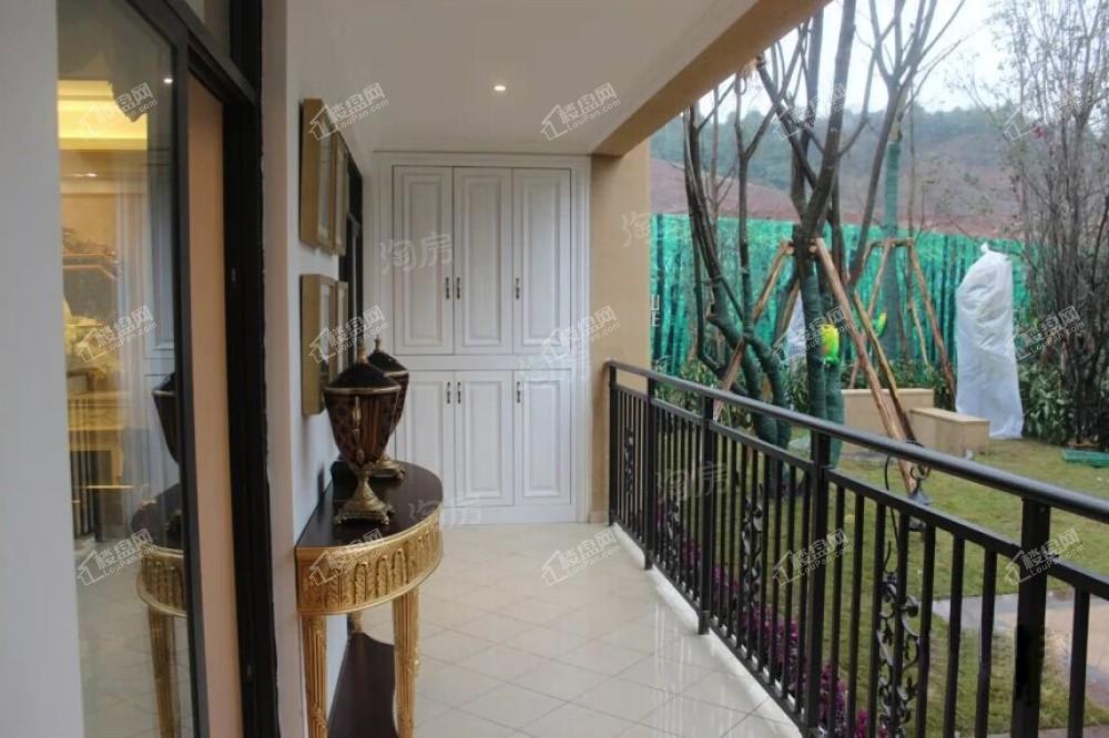 华美翡丽山样板间